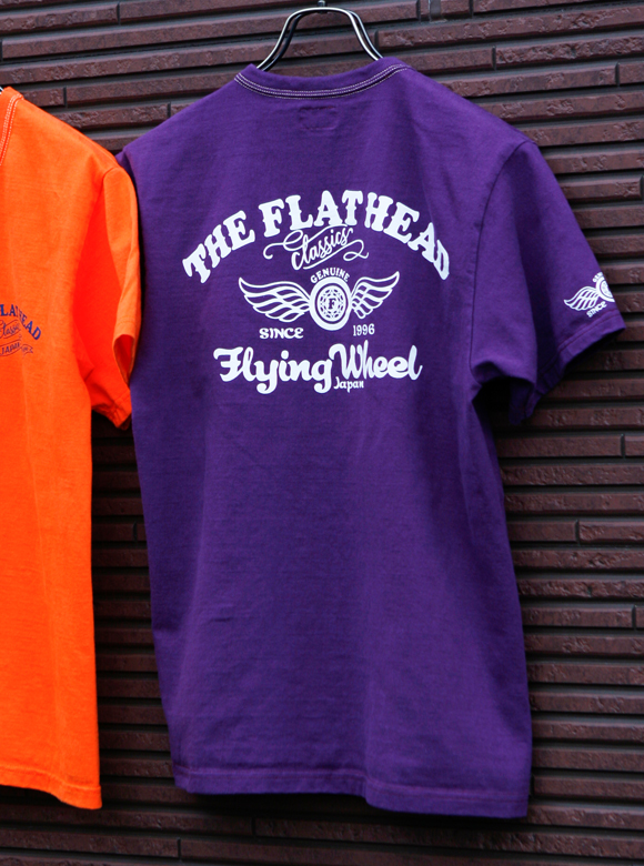 .01 コットン100％による度詰生地を使用した肉厚でコシ感のあるTシャツ