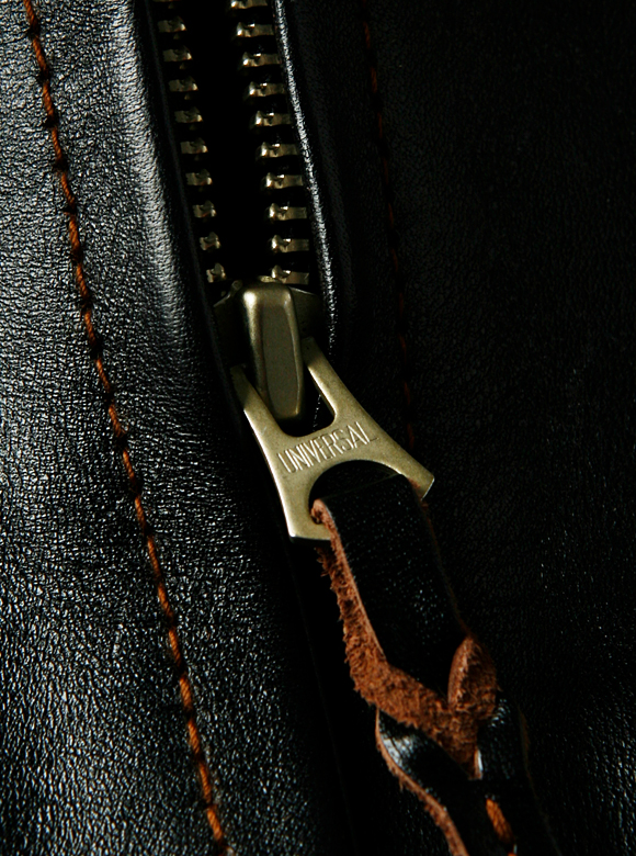 .11 UNIVERSAL ZIPPER