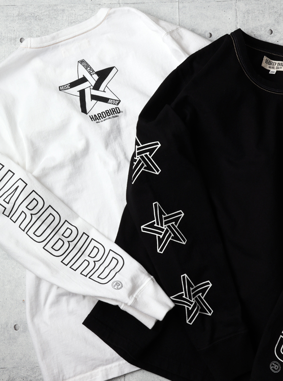 .01 ポップなスターモチーフと大きなとロゴが特徴のロングスリーブTシャツ