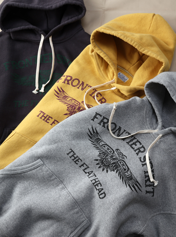 .01 ネイティブアメリカンテイストのフロントプリントパーカー