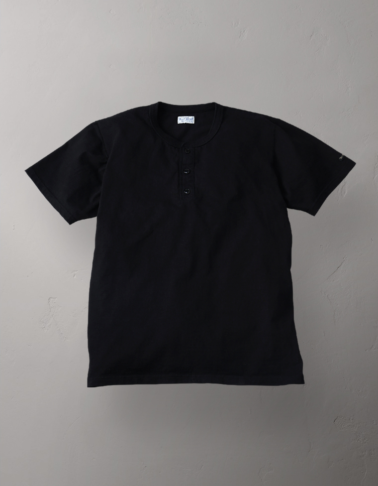 ヘンリーネックTシャツ